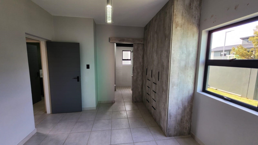 To Let 3 Bedroom Property for Rent in Waterval East North West